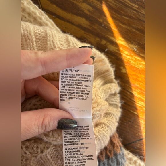 American Eagle cream stripe sleeve sweater M - Picture 3 of 12